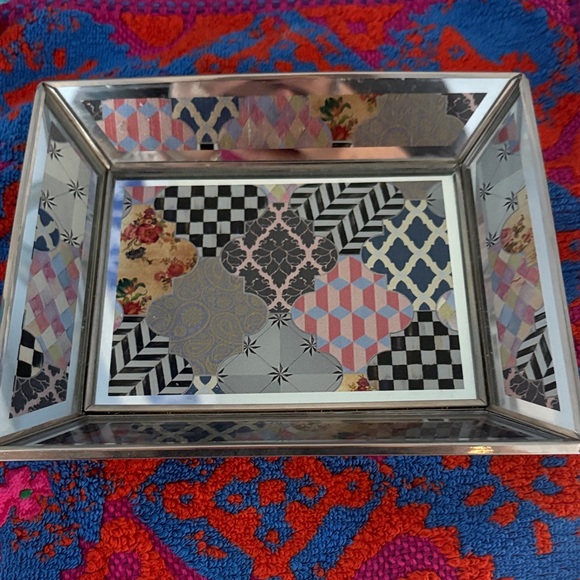 Mackenzie Childs decorative tray no flaws will come bubble wrapped - Picture 1 of 4